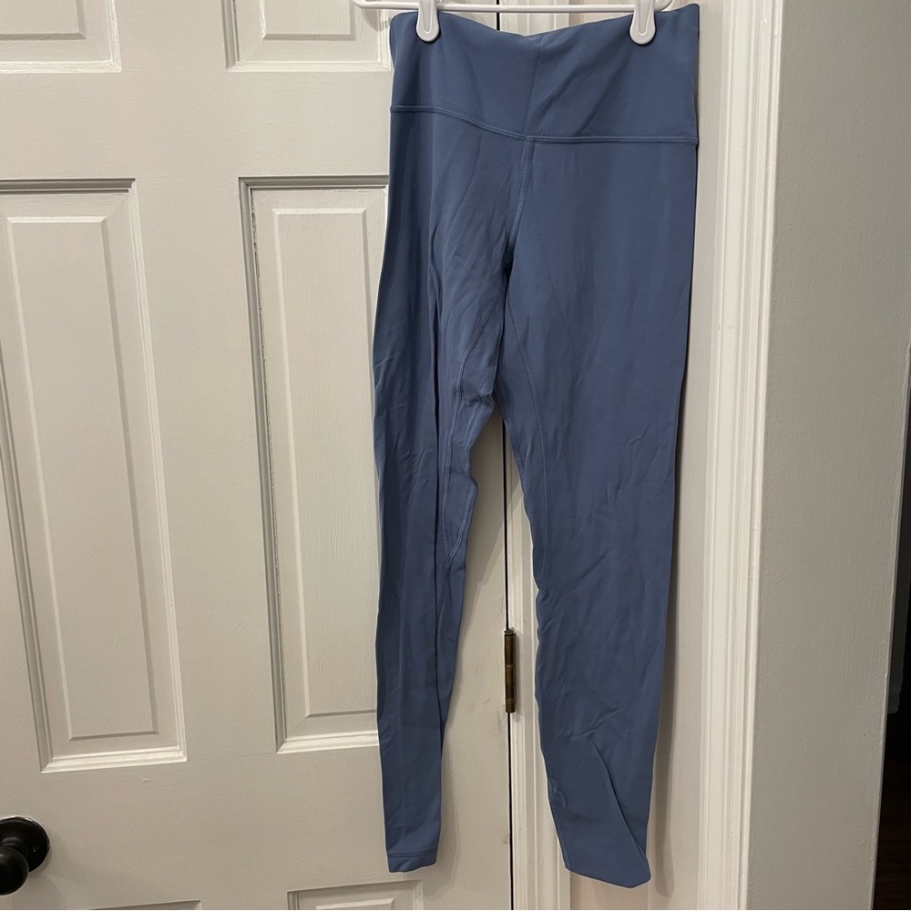 lululemon athletica align leggings. EUC
